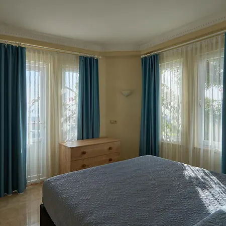 Villa In Goldcity Tourizm Complex *
